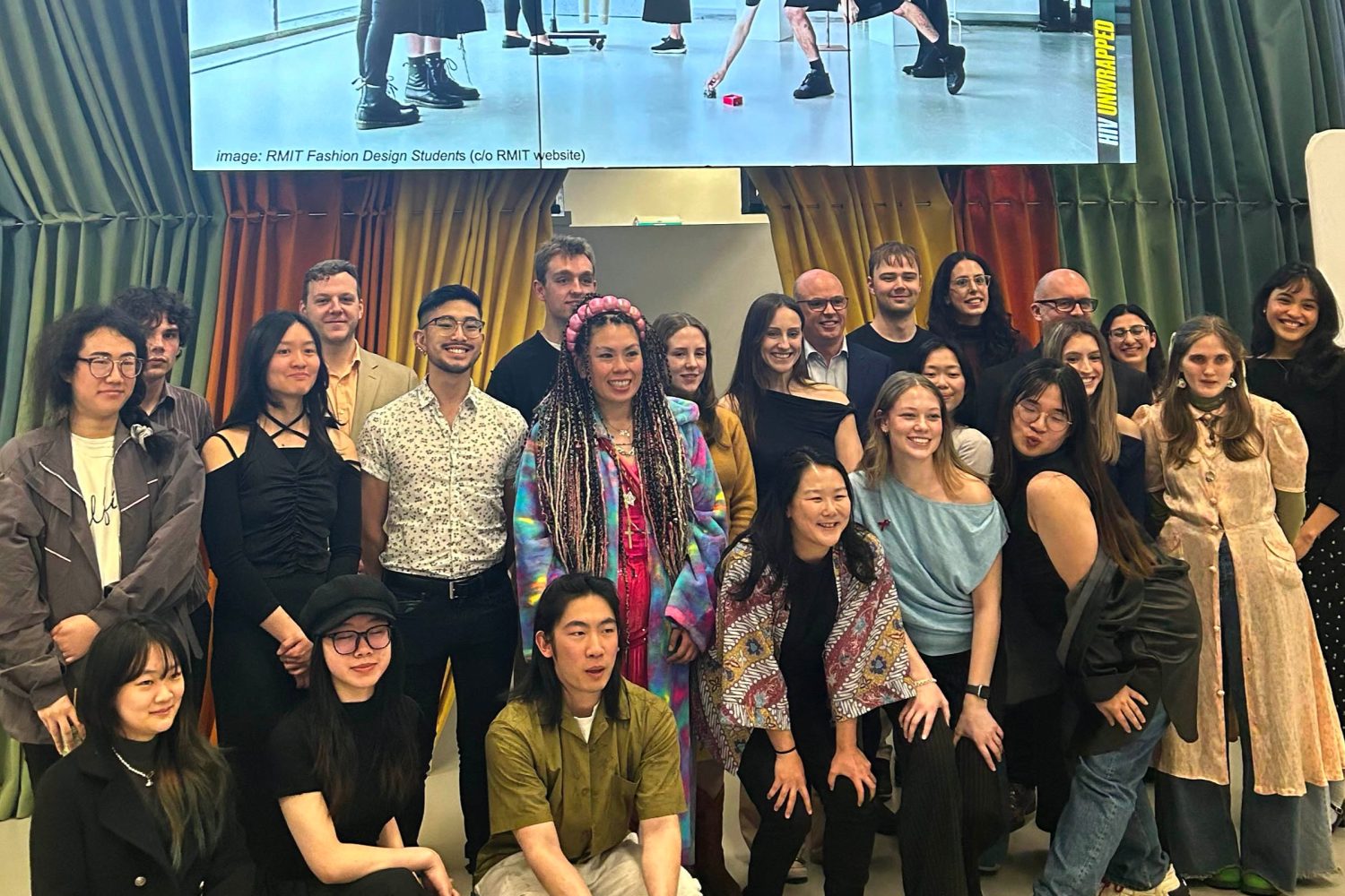 Xu Jiaqi (Kira) + Ye Lulu + Liu Wenzhe + Joshua Xie