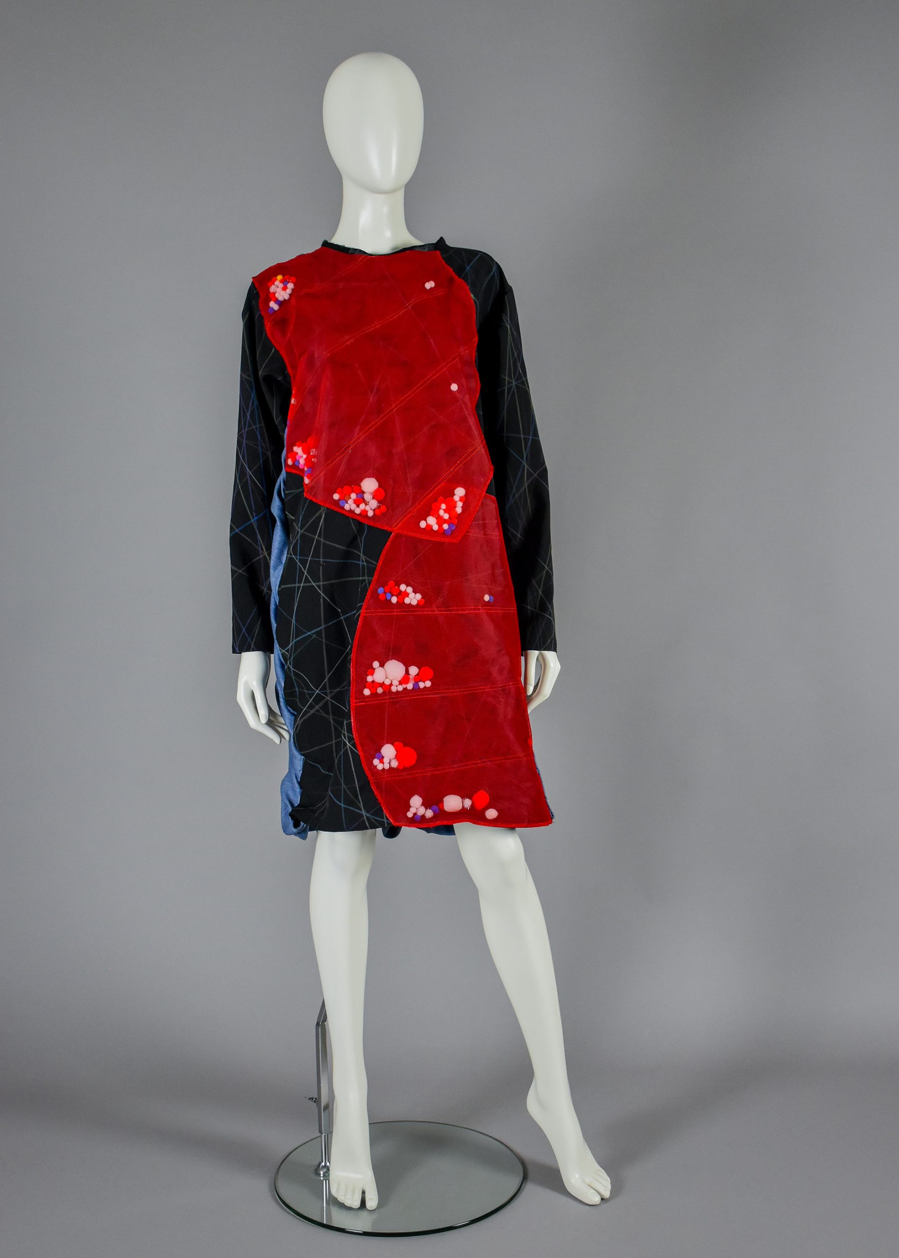 Xu Jiaqi (Kira) + Ye Lulu + Liu Wenzhe + Janna Jamal Eddine